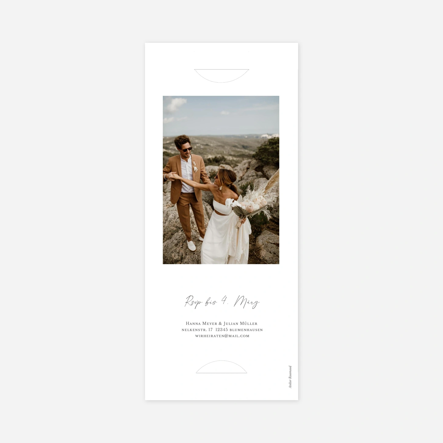 Save-the-Date Karte Malerische Liebe